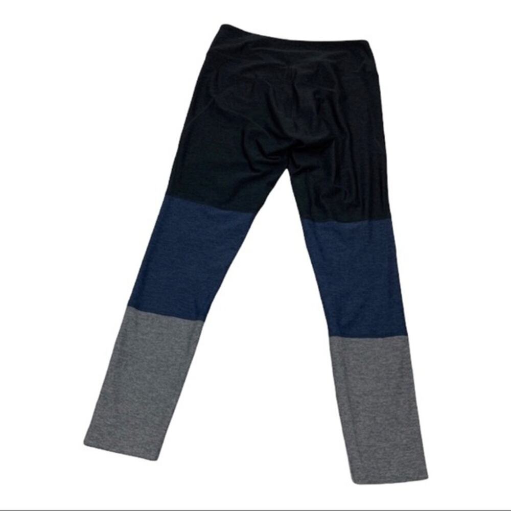 Outdoor Voices 7/8 Gradient Leggings Tri-color XS - Picture 8 of 9